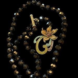 Heidi Daus  Swarovski Crystal Necklace